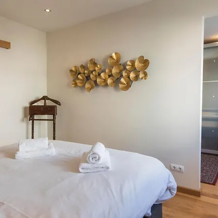 아파트 Belem 2Br With Balcony & City Views By Lovelystay 리스본