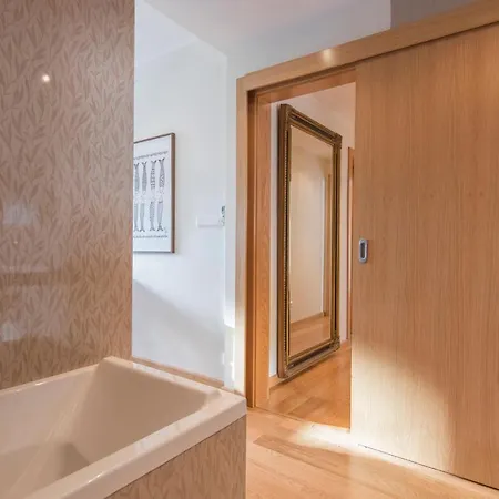 Lovelystay - 2 Bedroom Belem Wonder Apartment Lisbon