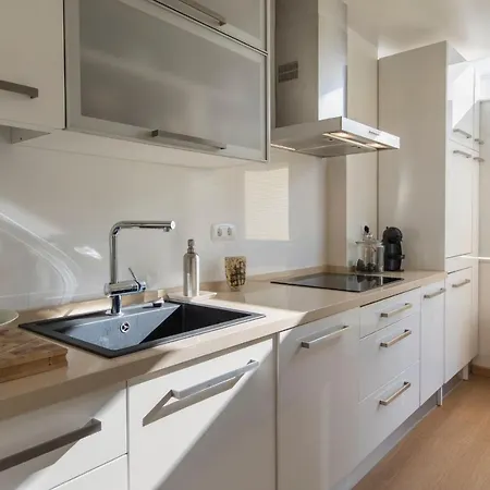 아파트 Belem 2Br With Balcony & City Views By Lovelystay