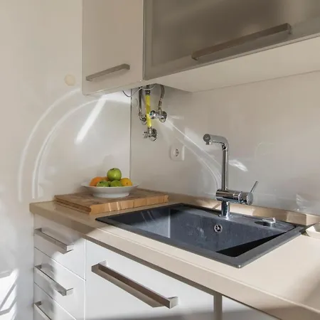 2 Bedroom Belem Wonder By Lovelystay Διαμέρισμα Lisboa