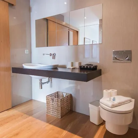 Belem 2Br With Balcony & City Views By Lovelystay 리스본